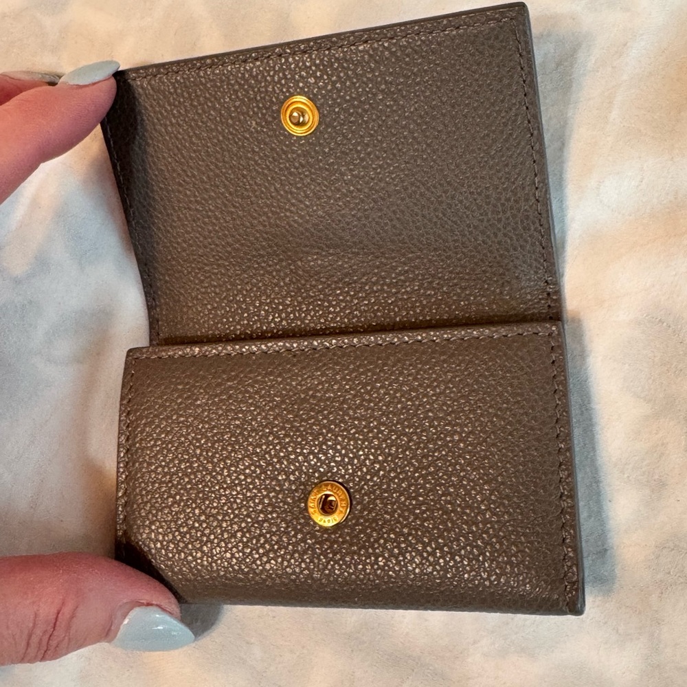 YSL Keyholder - Picture 3 of 7